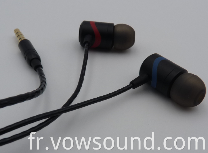 Wired Earbuds with Microphone